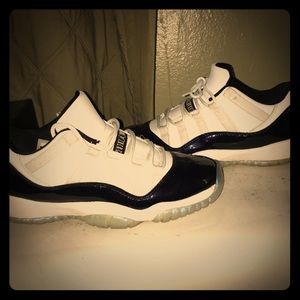 Retro Jordan 11’s low